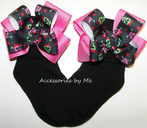 Halloween Black Hot Pink Skulls Bow Socks
