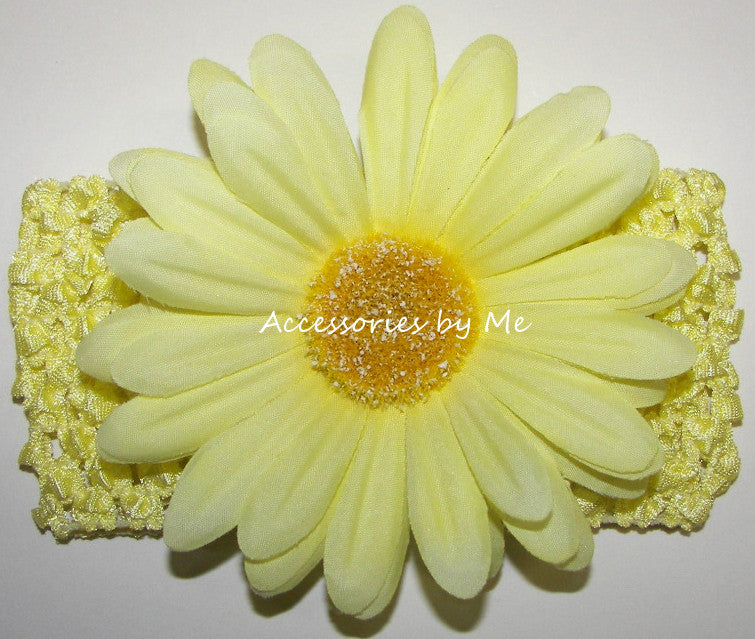 https://accessoriesbyme.com/cdn/shop/products/yellow_daisy_flower_headband.jpg?v=1561134195